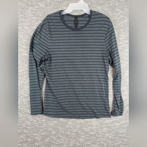 Lululemon 5 year basic Tee Size Small Striped Green Long Sleeve Stretch